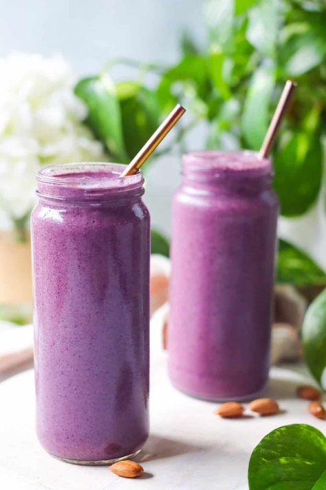 Best Sea Moss Smoothie Sea Moss Smoothie, Blueberry Benefits, Food Baddie, Strawberry Blueberry Smoothie, How To Make Oats, Mango Smoothie Recipes, Sea Moss Gel, Smoothies With Almond Milk, Blueberries Smoothie