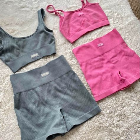 BO & TEE sets Bo And Tee Gym Set, Bo Tee Outfit, Bo And Tee, Bo Tee, Gym Fits, Gym Outfits, Workout Sets, Birthday Wishlist, Christmas 2023