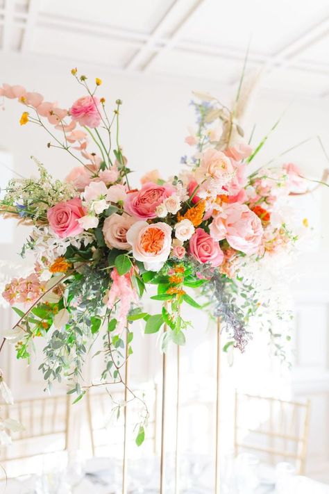 Pink Centrepiece, Metal Centerpieces, Elevated Centerpiece, Tall Wedding Centerpieces, Centerpiece Wedding, Tall Flowers, Tall Table, Tall Centerpieces, Wedding Table Flowers