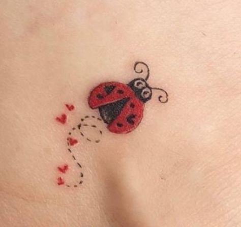 Small Ladybug Tattoo, Love Bug Tattoo, Ladybug Tattoo Design, Bug Tattoo Ideas, Ladybug Tattoo, Lady Bug Tattoo, Bug Tattoo, Doodle Tattoo, Girly Tattoos