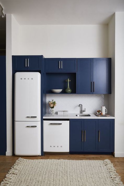 Kitchen Trends 2020, Model Dapur, Tiny Kitchen Design, Desain Pantry, Classic White Kitchen, Kabinet Dapur, Compact Kitchen, Kitchen Trends, Tiny Kitchen