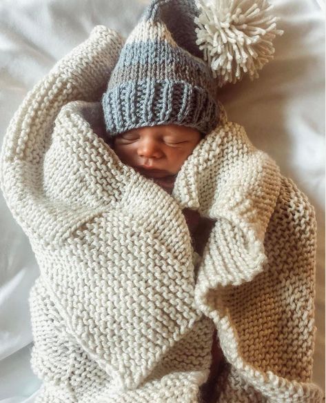 Free Newborn Knitting Patterns, Knit A Blanket, Baby Boy Knitting Patterns Free, Newborn Knit Hat, Knitted Blanket Squares, Newborn Crochet Patterns, Baby Boy Knitting Patterns, Baby Boy Knitting, Baby Knitting Patterns Free