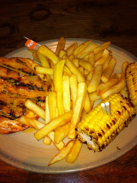 Nandos medium peri peri butterfly chicken with chips and corn on the cob Butterfly Chicken, Peri Peri, Corn On The Cob, Chicken Tenders, Spicy Recipes, Smoothie Recipes, Cake Recipes, Corn, Carrots