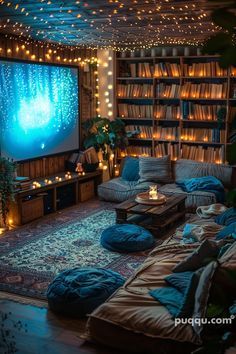 Cozy Movie Room, Small Theater Room Ideas, Small Theater Room, Theatre Room Ideas, Cool Basement Ideas, Basement Movie Room, Small Game Rooms, Theater Room Design, Hangout Room