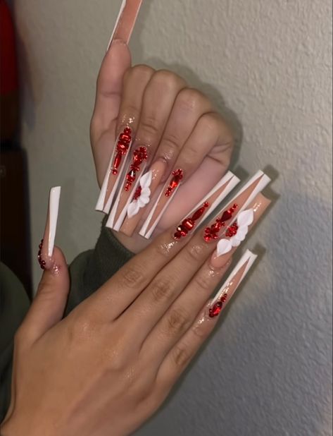 Easy Nail Art Tutorial, Nail Art 2022, Design Nails Art, Nail Art Aesthetic, Nail Art 2023, Long Red Nails, Quinceanera Nails, Red Acrylic Nails, Long Acrylic Nail Designs