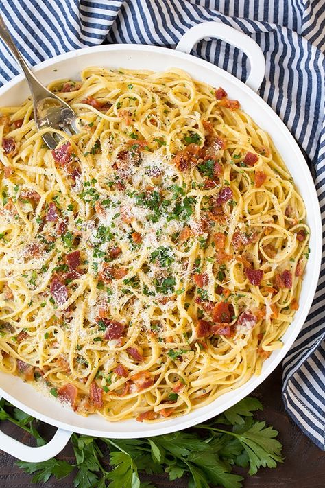 Pasta A La Carbonara, Marry Me Chicken Recipe, Pasta Carbonara Recipe, Carbonara Recipe, Pasta Carbonara, Carbonara Pasta, Spaghetti Carbonara, Fettuccine Alfredo, Cooking Classy