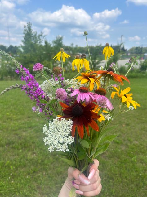 Fireweed Bouquet, Michigan Wildflowers, Tattoo Baby, Flower Boquet, Flower Lady, Early Spring Flowers, April Wedding, Flowers Aesthetic, Wildflower Bouquet