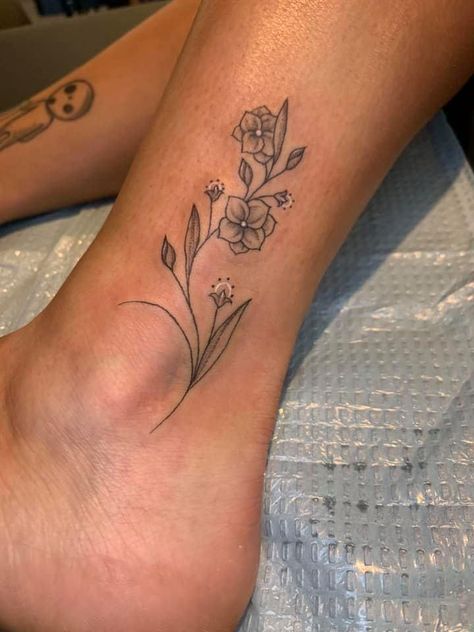 Sampaguita Tattoo Philippines, Sampaguita Flower Tattoo Philippines, Filipino Flower Tattoo, Filipino Inspired Tattoo, Sampaguita Tattoo, Tattoo Philippines, Philippines Tattoo, Filipino Tattoos, Small Tats