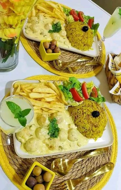 Plats Ramadan, Algerian Recipes, Catering Ideas Food, Healthy Food Dishes, Easy Lunch Recipes, Easy Cake Decorating, Food Displays, Catering Food, Food Platters