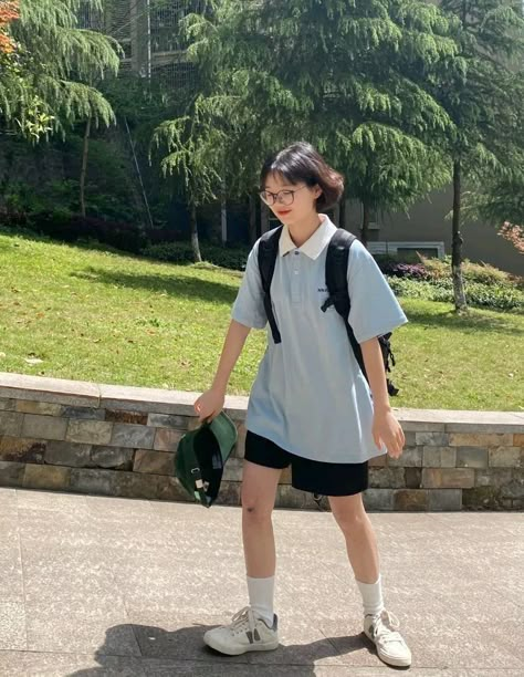 Tomboy Fashion Summer, Tomboy Summer Outfits, Boyish Outfits, Japan Outfits, Baggy Clothes, Tomboy Outfits, Tomboy Style Outfits, Wardrobe Tips, Outfits Chic