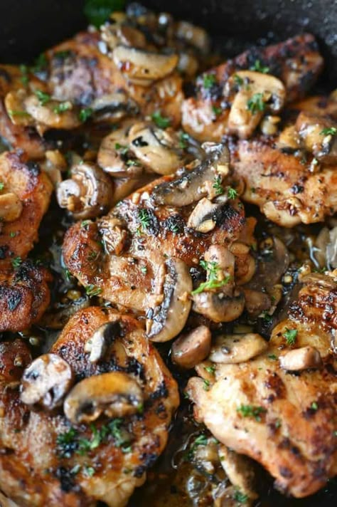 Garlic Mushroom Chicken Thighs, Mushroom Chicken Thighs, Garlic Mushroom Chicken, Butter Mushrooms, Chicken With Mushrooms, Chicken And Mushrooms, Chicken Mushroom Recipes, Garlic Mushrooms, Baked Chicken Thighs