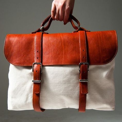 Field Bag, Design Bags, Canvas Leather Bag, Leather Duffel, Leather And Canvas, Canvas Bags, Leather Projects, Best Bags, Leather Messenger