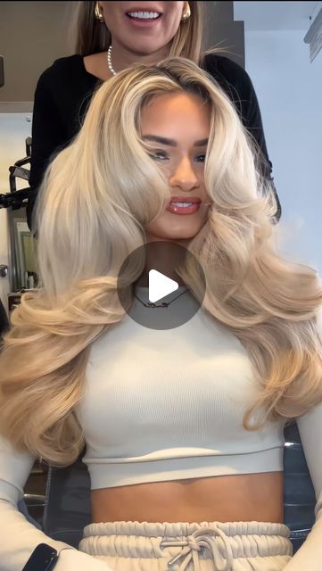 Voluminous Blowout Hair, Voluminous Hair Blowout, Big Volume Blowout, Blow Dry Hair For Volume Perfect Blowout, Voluminous Blowout Big Curls, Big Soft Curls, Big Voluminous Curls, Bouffant Hair, Tape In Extensions