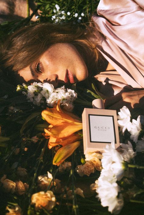 Gucci Bloom, Fragrance Ad, Fragrance Photography, Perfume Art, Last Shot, Bedroom Wall Collage, Perfume Photography, Perfume Ad, Photo Wall Collage