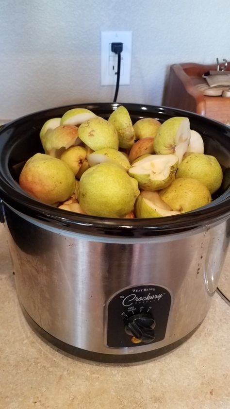 Pear Butter, Canned Pears, Pear Jam, Jam Recipes Homemade, Canning Jam, Canning Food Preservation, Pear Recipes, Jam And Jelly, Jelly Recipes