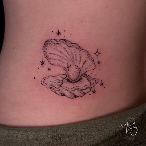 A delicate dot work clam shell on the lower back for Riley! ✨Thank you again! Studio Owner/Tattoo Artist - Zoe Litz @zx3bih Located @zx3artistry in Cocoa Beach, Florida Tattoo made with love using supplies by @dead_raven_tattoo_supply @painfulpleasures @allegoryink @recoveryaftercare @inkjetstencils #zx3ink #zx3artistry #zx3 #clamshelltattoo #clamtattoo #dotwork #dotworktattoo #cocoabeachtattoo #lowerbacktattoo #seashelltattoo #femaletattooartist Scallop Shell Tattoo, Clam Tattoo, Florida Tattoo, Shell Tattoo, Florida Tattoos, Seashell Tattoos, Shell Tattoos, Cocoa Beach Florida, Beach Tattoo