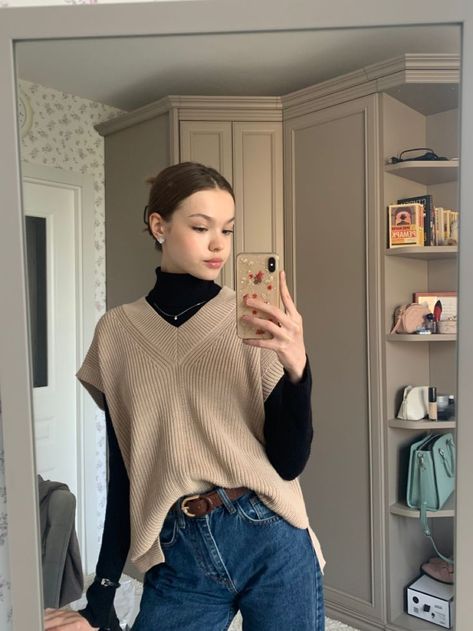 Navy Turtleneck Outfit, Winter Fashion Outfits Casual, Uni Outfits, Everyday Fashion Outfits, Stylish Work Outfits, Business Casual Outfits, Lookbook Outfits, Winter Fashion Outfits, Look Chic