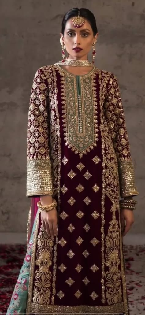 Kinari Work Suits, Maroon Velvet Suit, Pakistani Formal Dresses, Velvet Dress Designs, Pakistani Wedding Outfits, Velvet Dresses, Pakistani Dresses Casual, Pakistani Fashion Party Wear, Hippy Chic