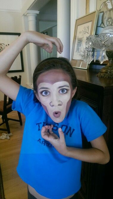 Easy monkey Circus Monkey Costume, Monkey Face Paint Easy, Tarzan Musical, Monkey Face Paint, Monkey Makeup, Seussical Costumes, African Makeup, Lion King Jr, Monkey Costumes