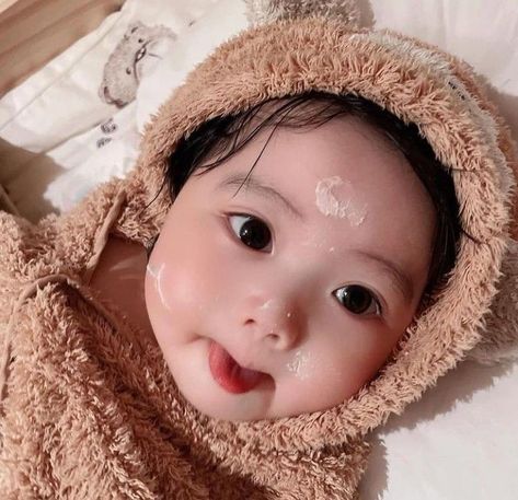 Levi X Yn, Asian Baby, Pregnancy Belly Photos, Ulzzang Kids, Cute Asian Babies, Jung So Min, Korean Babies, Foto Baby