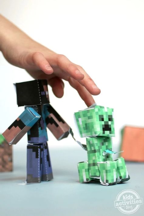 Printable Minecraft 3D Paper Crafts for Kids |Kids Activities Blog How To Make Potions, Minecraft Activities, Printable Minecraft, Minecraft Printables, Minecraft Blocks, Online Games For Kids, Free Activities For Kids, Toy Cars For Kids, Creative Games