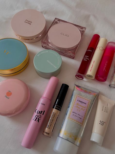 yesstyle pink haul <3 Mermaid Skin, Beauty Haul, Kawaii School, Kawaii School Supplies, Skin Gel, Makeup Haul, Mineral Powder, Girl Things, K Beauty