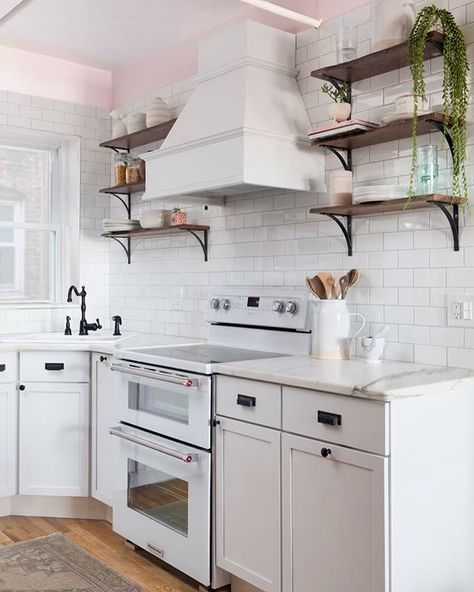 Mattye Dewhirst on Instagram: “From dark & dated to bright & beautiful! (Swipe for the before) 📷 @savi_photo • • • • • #beforeandafter #kitchendesign #kitchenrenovation…” White Subway Tiles Kitchen Backsplash, White Subway Tile Kitchen, Subway Tile Backsplash Kitchen, White Kitchen Tiles, White Tile Backsplash, White Subway Tile Backsplash, Subway Tile Kitchen, Ceramic Subway Tile, Merola Tile