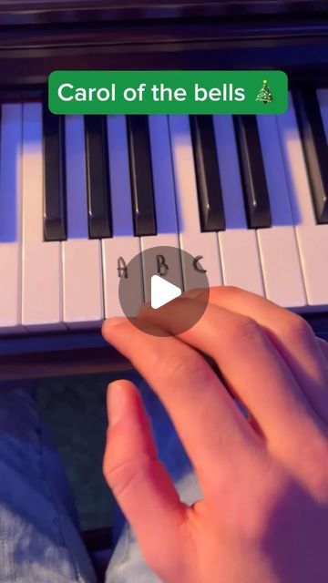 Keys Tutorials on Instagram: "Part 2 (Carol Of The Bells 🔔) Easy Tutorial #piano #christmas #christmasmusic #tutorial #lesson #pianotutorial #tipsandtricks #tips #christmastime #pianolessons" Piano Carol Of The Bells, Carol Of The Bells Piano Easy Letters, Carol Of The Bells Piano Easy, How To Play Piano, Piano Songs Easy, Piano Tutorials Easy, Carol Of The Bells Piano, Piano With Letters, Songs On Piano