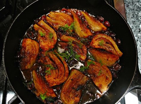 Caramelized and Braised Fennel Vegetables Side Dishes, Braised Fennel, Braising Recipes, Fennel Recipes, Roasted Fennel, Stove Top Recipes, Veggie Tales, Veggie Delight, Plants To Grow