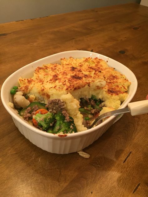 Shepard's Pie Shepherds Pie Aesthetic, Shepards Pie Aesthetic, Shepards Pie Vegan, Sheperd Pie Recipe Vegan, Vegetarian Shepard’s Pie, Pie Aesthetic, Shepard's Pie, Shepards Pie, Food Log