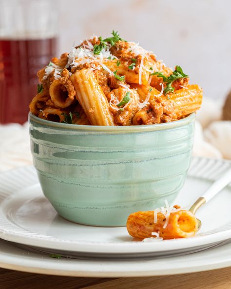 Pasta Sauce Tomato, Pasta Rigatoni, Rigatoni Noodles, Turkey Sauce, Tomato Butter Sauce, Ground Turkey Pasta, Rigatoni Recipes, Turkey Pasta, Tomato Butter