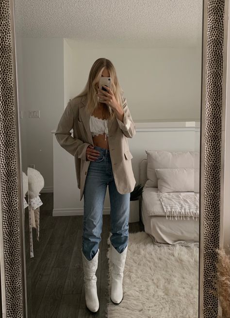 Bodysuit With Cowboy Boots, White Cowgirl Boots With Jeans, Sand Cowboy Boots Outfit, Cowgirl Boots And Blazer Outfit, Western Boots And Jeans, Cowgirl Boots Outfit With Jeans, White Cowboy Boots With Jeans, Cowboy Boots Outfit Beige, Beige Western Boots Outfit