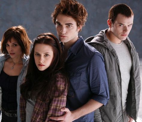 The Cast Of The Twilight Saga New Moon Images, Elizabeth Reaser, Billy Burke, Jackson Rathbone, Twilight 2008, Gambar One Direction, Twilight Cast, Twilight Photos, Twilight Film