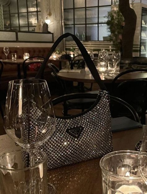 Silver Luxury Aesthetic, Prada Bag Aesthetic, Prada Bag Outfit, Trending Aesthetic, Prada Vintage, Prada Purses, Glitter Bag, Luxury Bags Collection, Prada Handbag