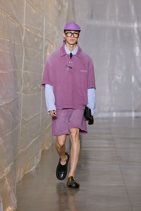 SOLID HOMME SS24 Examines the Evolution of Uniforms | Hypebeast Young Mi, Clo 3d, Men Street Styles, Trend 2025, Summer Apparel, Menswear Runway, Hang Ten, Mens Fashion Urban, 3d Pattern