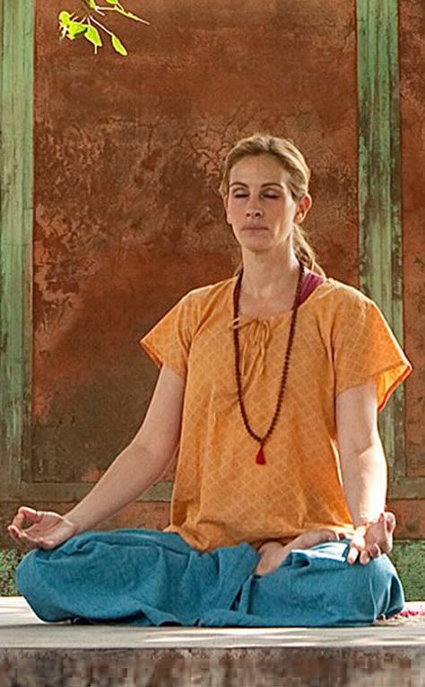 Julia Roberts from Celebs Who Practice Yoga | E! Online | Loved and pinned by www.downdogboutique.com Eat Pray Love Quotes, Elizabeth Gilbert, Eat Pray, Eat Pray Love, Actrices Hollywood, Yoga Pose, Julia Roberts, Anti Aging Skin Products, Yoga Inspiration