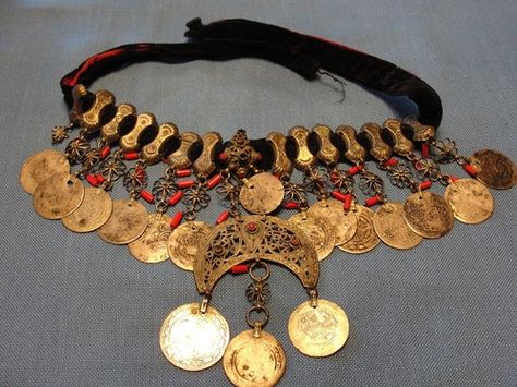 Ottoman Silver Coin Necklace Belt Jewelry Turkish Jewellery Gold, Turkish Accessories, Ottoman Silver, Egyptian Accessories, Collar Hippie, Empire Ottoman, Turkish Jewellery, Egyptian Fashion, Turkish Ottoman