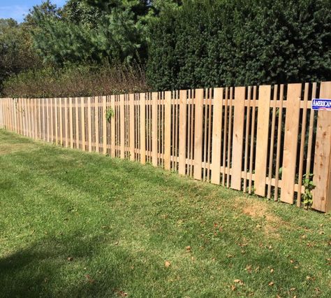 Semi Private Fence, Private Fence Ideas, Porch Lattice, Backyard Gates, Wood Floor Design, Fence Styles, Patio Fence, Front Yard Fence, Yard Project