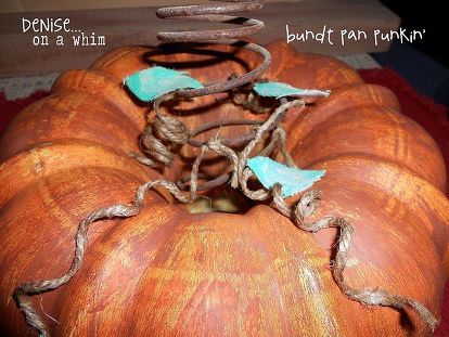 Bundt Pans, Fun Fall Crafts, Pretty Pumpkins, Bundt Cake Pan, Pumpkin Fall Decor, Pumpkin Decor, Bundt Pan, Cute N Country, Pumpkin Crafts