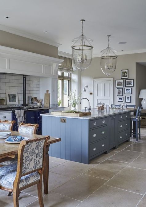 6 dreamy blue kitchens for this spring | Daily Dream Decor | Bloglovin’ Blue Country Kitchen, European Farmhouse Kitchen, Manor House Interior, Blue Kitchen Island, New Interior Design, Blue Cabinets, Country Kitchen Decor, Kitchen Farmhouse, Kitchen Extension