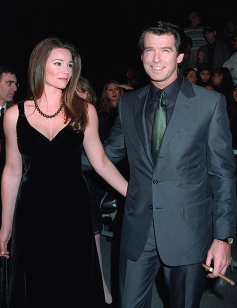 Pierce Brosnan Wife, Keely Shaye Smith, Keely Shaye, Air Planes, Pierce Brosnan, Famous Couples, Lose 50 Pounds, Independent Women, Reduce Weight