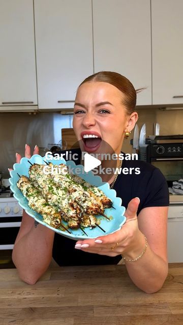 Jasmin Weston on Instagram: "Can confirm, I had bed chem with dish… 

Garlic Parmesan chicken skewers 

Ingredients to make 8 skewers: 
2 m/l chicken breasts, cubed 
1 tsp onion powder 
2 tsp garlic powder 
2 tsp dried oregano 
Salt and pepper 
2 heaped tbsp Greek yogurt 
1 tbsp olive oil 
8 wooden skewers, soaked 
Olive oil spray 

Garlic parm glaze: 
1/3 cup freshly grated Parmesan, finer the better 
3 garlic cloves, finely chopped 
1 tbsp fresh parsley, finely chopped 
2 tbsp mayo 
2 tbsp Greek yogurt 
Salt and pepper 

Serve with: 
More freshly grated Parmesan 
Freshly chopped parsley 

Method: 
1. Marinate the chicken breast with the ingredients listed above and place into the fridge for 1-24 hours. Or until you lose patience. 
2. Once marinated, thread the chicken onto the wooden ske Healing Meals, Garlic Parmesan Chicken Skewers, Parmesan Chicken Skewers, Bed Chem, Oregano Salt, Food Plates, Wooden Skewers, Chicken Plating, Chicken Recipies