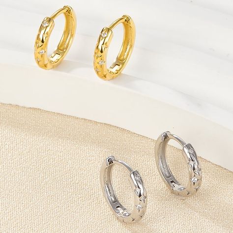 Classification 
						 Hoop Earrings 
					 
 
						 Color 
						 Gold, Silver 
					 
 
						 Design 
						 Plating, Inlay 
					 
 
						 Gender 
						 Women'S 
					 
 
						 Inlay Material 
						 Zircon 
					 
 
						 Material 
						 Sterling Silver 
					 
 
						 Occasion 
						 Daily 
					 
 
						 Pattern 
						 Round 
					 
 
						 Plating Material 
						 18K Gold Plated, White Gold Plated 
					 
 
						 Quantity 
						 1 Pair 
					 
 
						 Style 
						 Luxurio