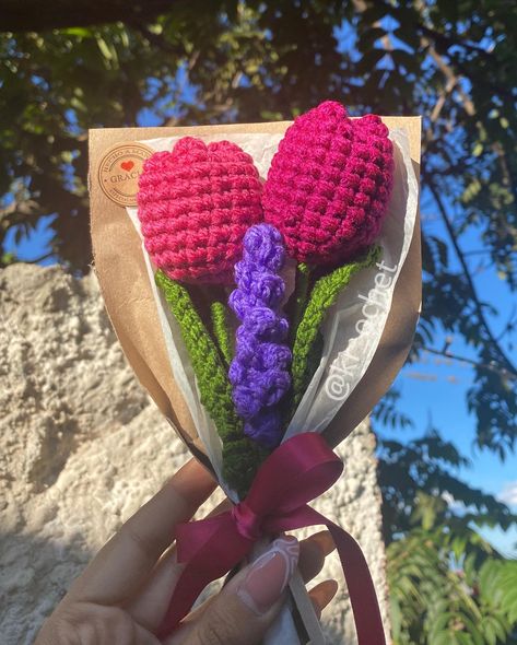 Diy Crochet For Beginners, Hope You're Doing Well, Crochet Workshop, Mini Bouquets, Crochet Colorful, Diy Bouquet Wrap, Crochet Bouquet, Valentines Crochet, Crochet Business