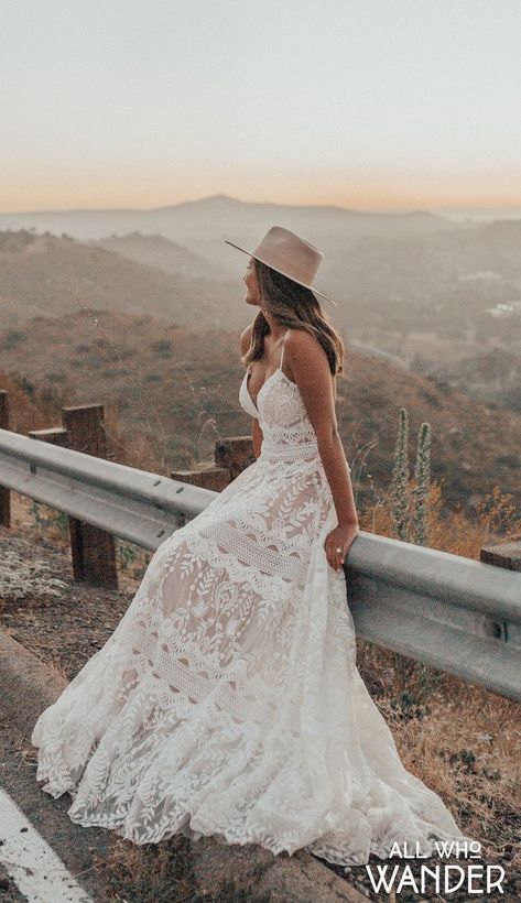 Wedding Dresses Spring, Boho Gown, Boho Wedding Gowns, Bohemian Wedding Dress Lace, Boho Bridal Gowns, Hippie Wedding, All Who Wander, Dresses Spring, Bohemian Wedding Dress