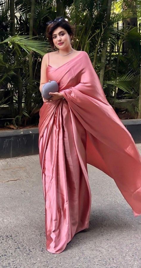 Swag Dress, Western Dresses For Girl, Simple Saree Designs, Indian Sari Dress, Fashionable Saree Blouse Designs, Indian Fashion Saree, Saree Designs Party Wear, Elegant Blouse Designs, Satin Saree