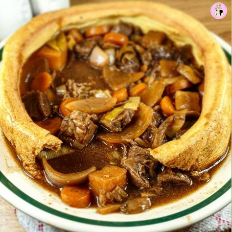 Beef Casserole in a Giant Yorkshire Pudding Recipe | Slimming Yorkshire Pudding Casserole, Giant Yorkshire Pudding Recipe, Yorkshire Pudding Filling, Yorkshire Pudding Wrap, Yorkshire Pudding Recipe, British Bake Off Recipes, Healthy Casserole, Yorkshire Pudding Recipes, Yorkshire Puddings