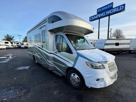 New 2024 Winnebago View 24J For Sale in Greenwood, IN - 5032444390 - RV Trader Winnebago View, Class C Rv, Rv Trader, Fresh Water Tank, Benz Sprinter, Rvs For Sale, Rv For Sale, Camping World, Rv Parks