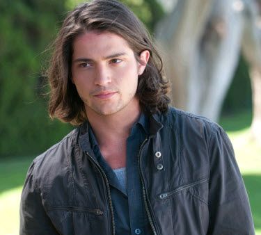 Thomas Mcdonnell, Finn Collins, Thomas Mcdonell, Disney Prom, The Secret Circle, Secret Circle, Male Character Inspiration, Prom Date, Man Character