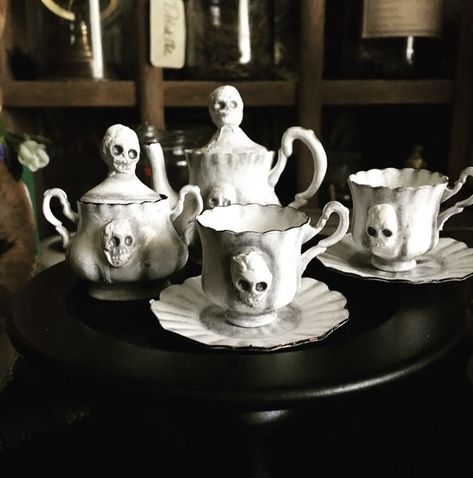 Gothic Tea Party, Tea Party Table Settings, Halloween Tea Party, Pottery Tea Pot, Tea Party Table, Pottery Lessons, Halloween Silhouettes, Goth Home, Art Journal Therapy